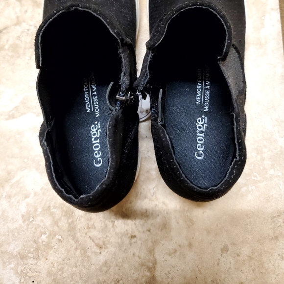 Black suede sneaker shoes new - Picture 4 of 9